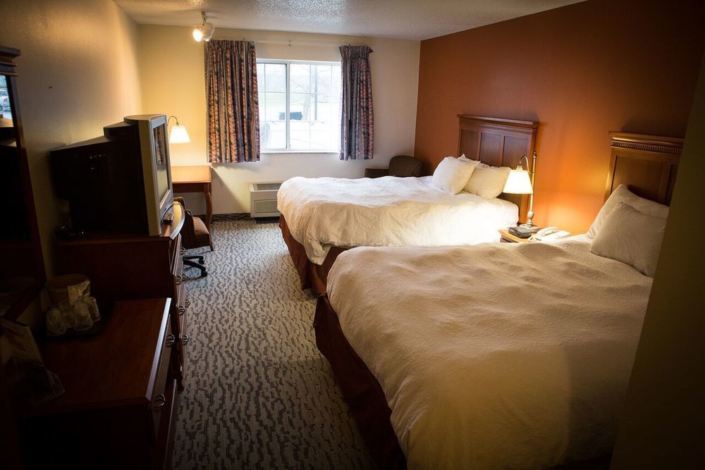 Regency Inn & Suites Anoka Εξωτερικό φωτογραφία